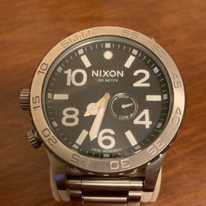 Nixon 51-30 - great condition